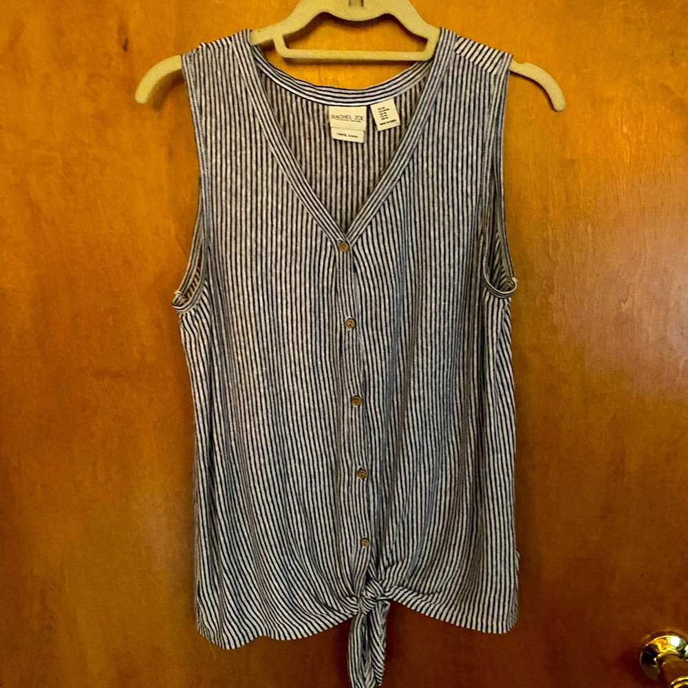 Rachel Zoe tie front sleeveless top size M